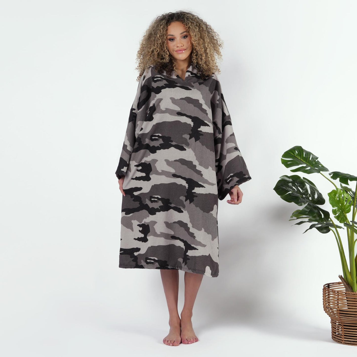 Brentfords Camo Adult Towel Poncho Oversized Quick Dry Hooded Bath Changing Robe