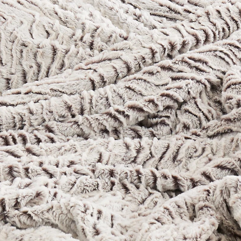 Luxurious Wolf Faux Fur Blanket Throw - 150x200cm