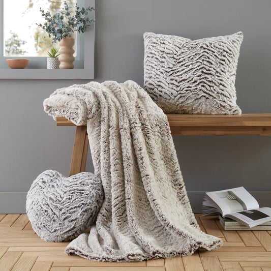 Luxurious Wolf Faux Fur Blanket Throw - 150x200cm